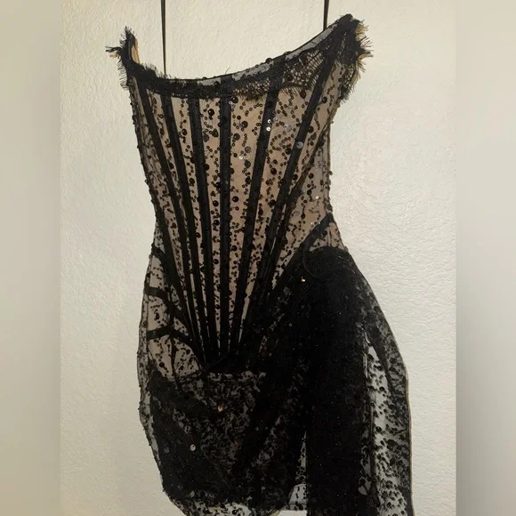 Heiress Beverly Hills Dress - Picture 6 of 10